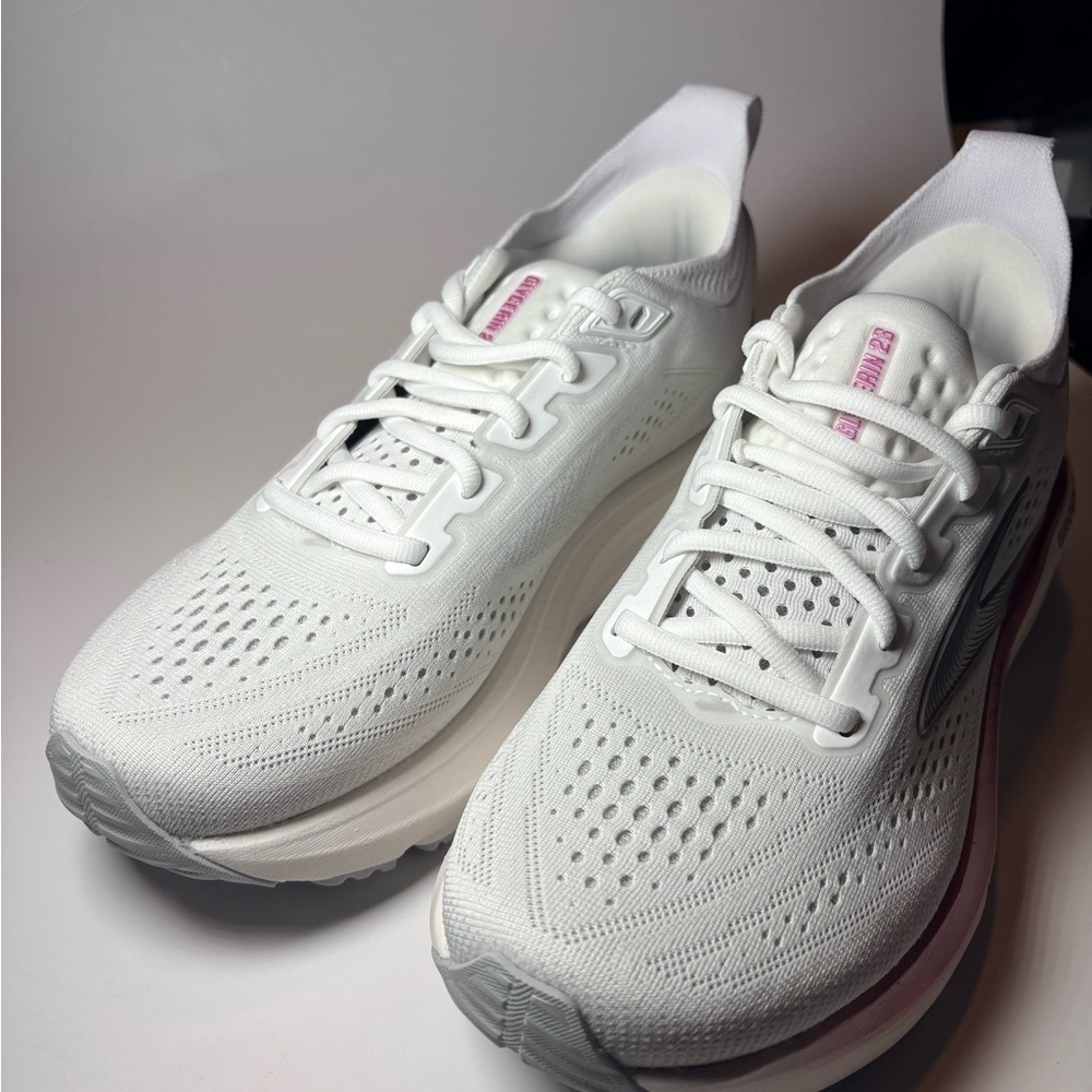 Brand New In The Box 🔥🔥🔥Brooks Glycerin 23 White & Pink Women Size 7 - Picture 12 of 15